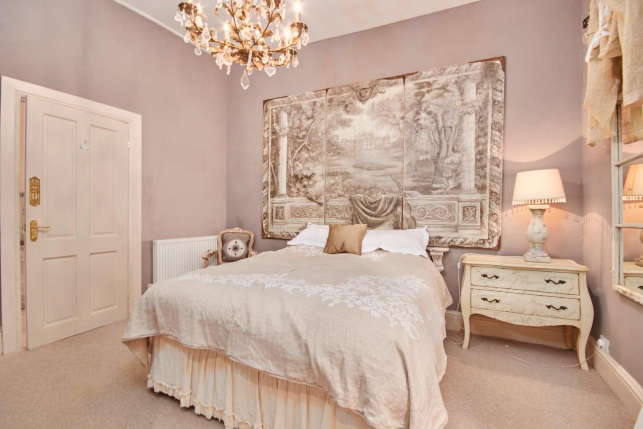 The Stunning French Boudoir Of Harrogate Apartment ภายนอก รูปภาพ