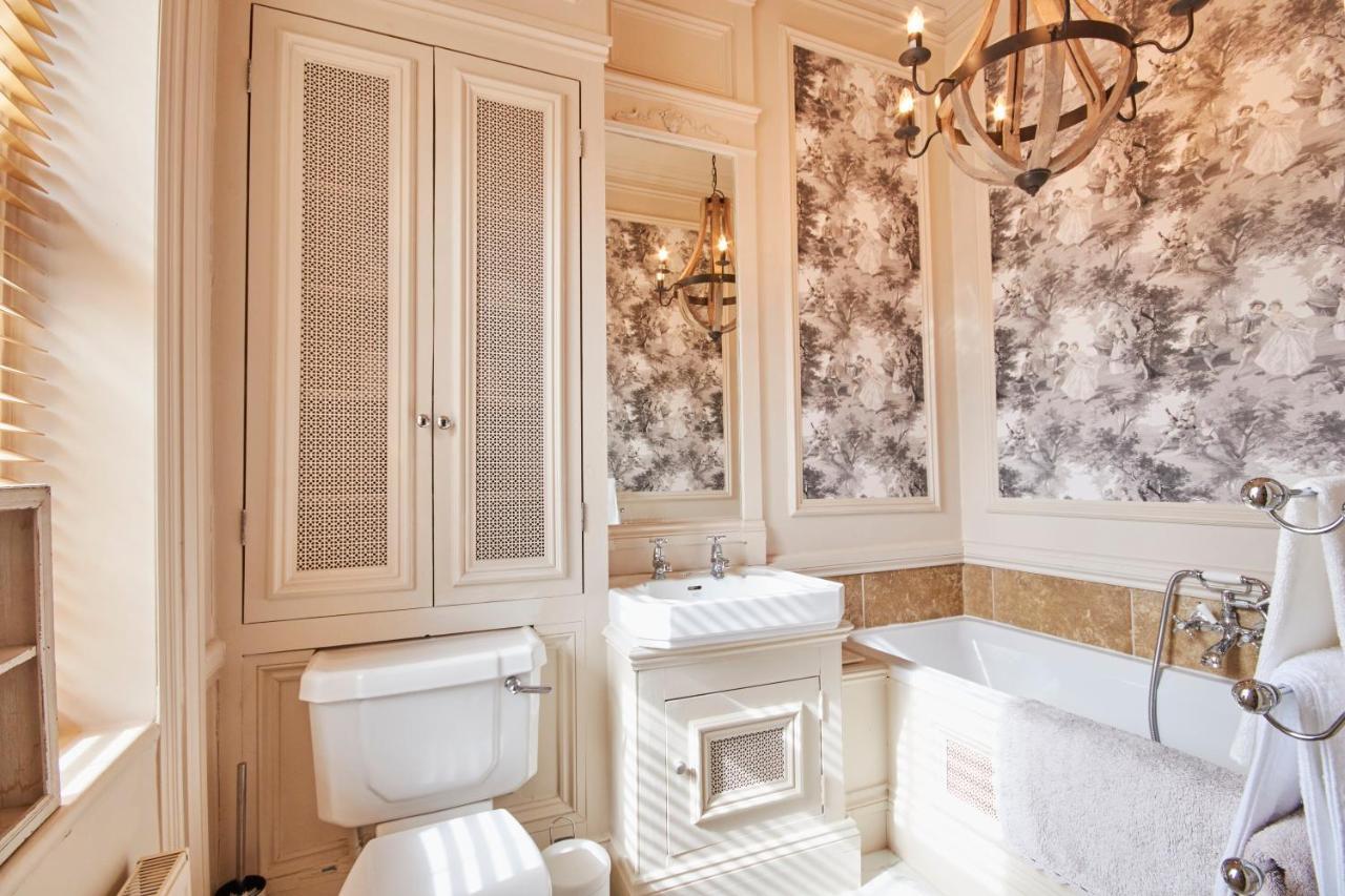 The Stunning French Boudoir Of Harrogate Apartment ภายนอก รูปภาพ