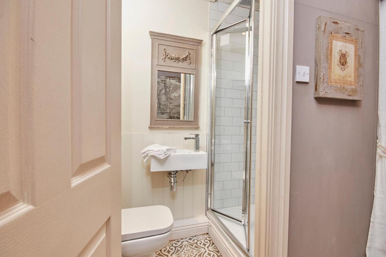 The Stunning French Boudoir Of Harrogate Apartment ภายนอก รูปภาพ